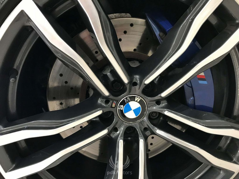 Foto do veículo BMW  X6 M 2016 53.080 KM 389.000,00