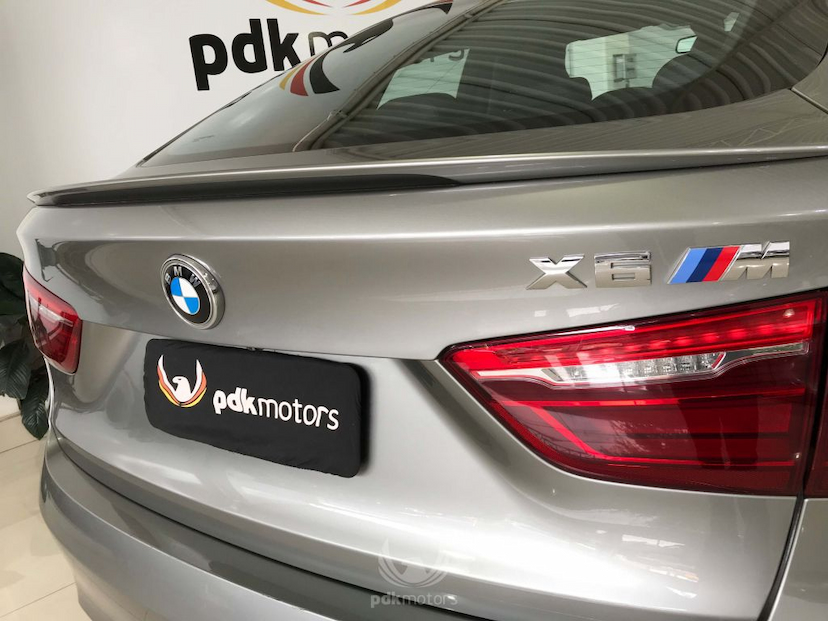 Foto do veículo BMW  X6 M 2016 53.080 KM 389.000,00