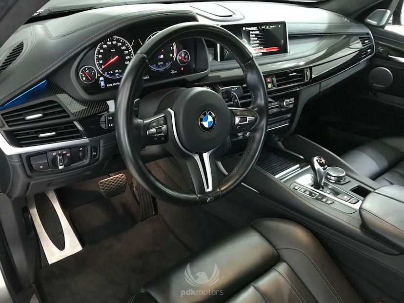 Foto do veículo BMW  X6 M 2016 53.080 KM 389.000,00