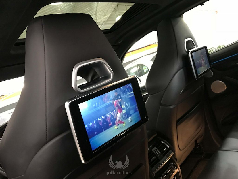 Foto do veículo BMW  X6 M 2016 53.080 KM 389.000,00