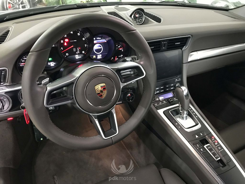 Foto do veículo PORSCHE 911 911 CARRERA 2017 5.425 KM 525.000,00