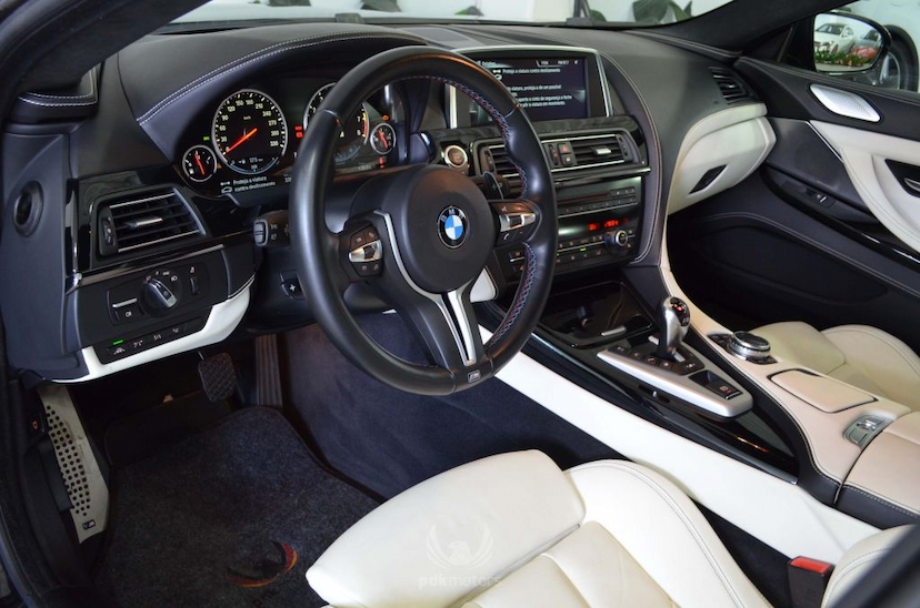 Foto do veículo BMW  M6 GRAN COUPE 2015 34.600 KM 319.000,00