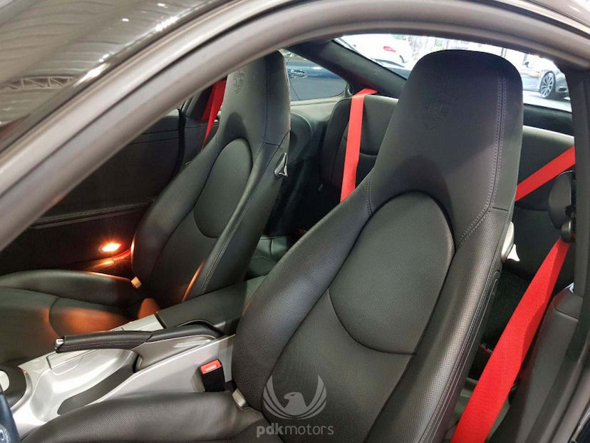 Foto do veículo PORSCHE  911 CARRERA S 2011 19.425 KM 335.000,00