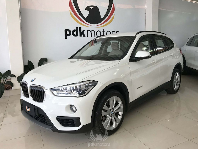 Foto do veículo BMW  X1 20I GP S-DRIVE 2017 13.700 KM 199.000,00