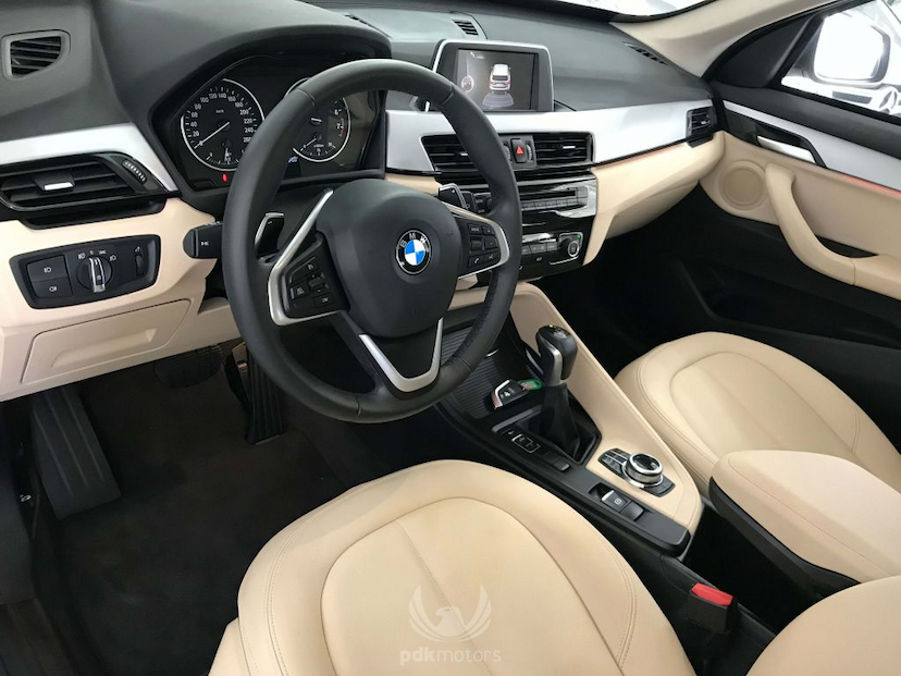 Foto do veículo BMW  X1 20I GP S-DRIVE 2017 13.700 KM 199.000,00