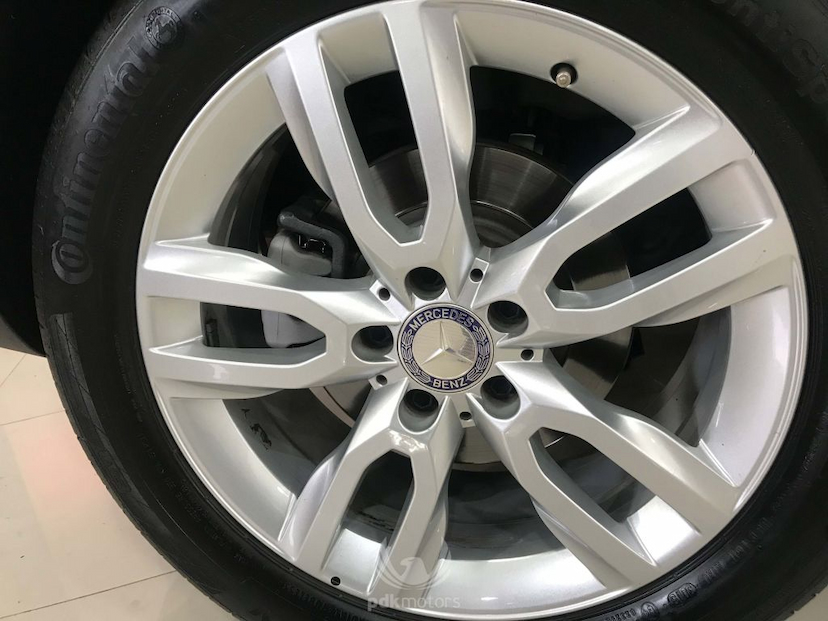 Foto do veículo MERCEDES-BENZ  GLA 200 ADVANCE 2016 40.010 KM 155.900,00