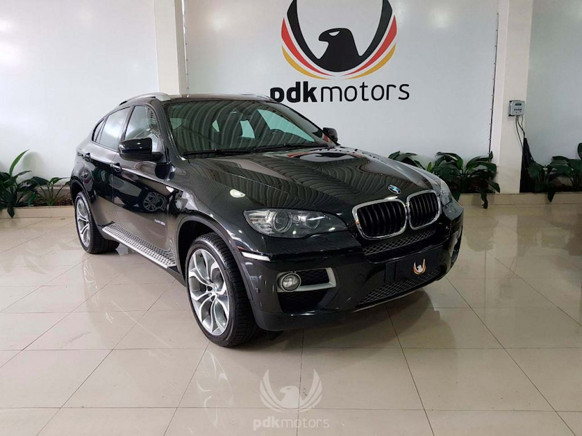 Foto do veículo BMW  X6 35I X-DRIVE 2014 22.775 KM 198.900,00