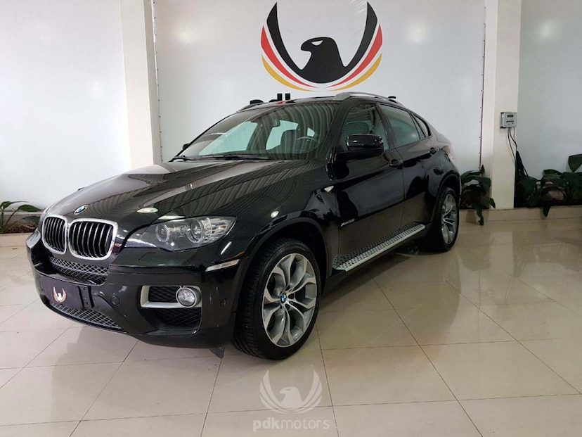 Foto do veículo BMW  X6 35I X-DRIVE 2014 22.775 KM 198.900,00