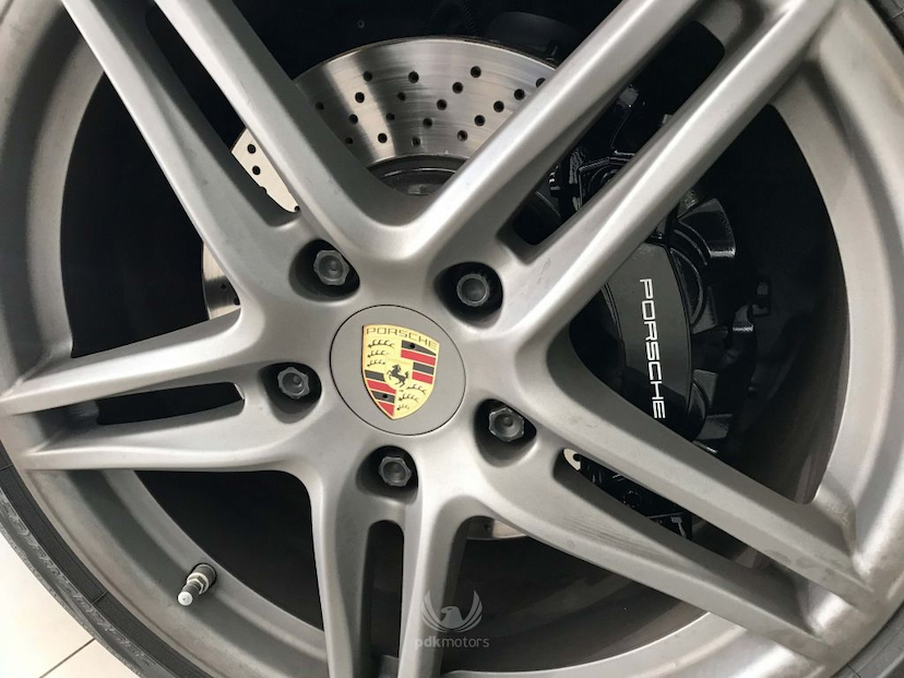 Foto do veículo PORSCHE  911 CARRERA 2017 5.065 KM 479.000,00