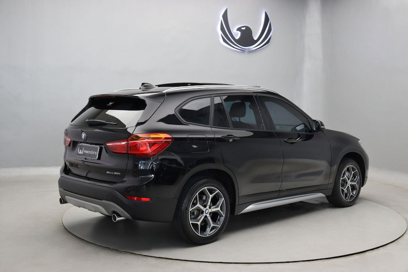 Foto do veículo BMW X1 SDRIVE 20I 2019 21.710 KM 219.000,00