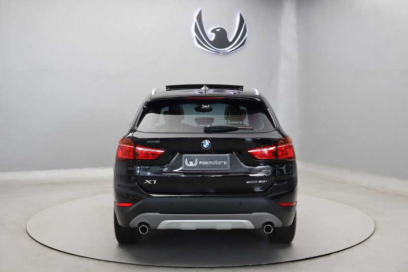 Foto do veículo BMW X1 SDRIVE 20I 2019 21.710 KM 219.000,00