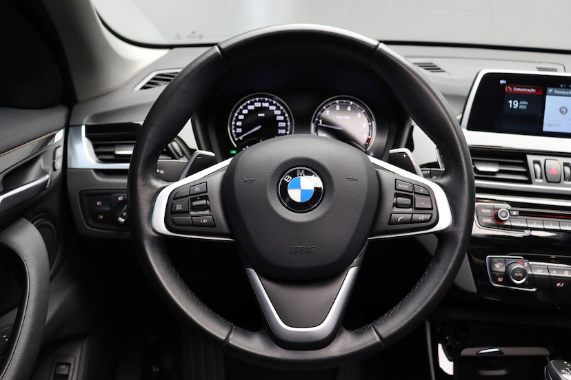 Foto do veículo BMW X1 SDRIVE 20I 2019 21.710 KM 219.000,00