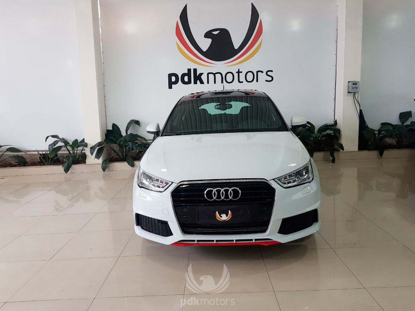 Foto do veículo AUDI  A1 1.8 TFSI SPORTBACK 2016 13.178 KM 99.900,00