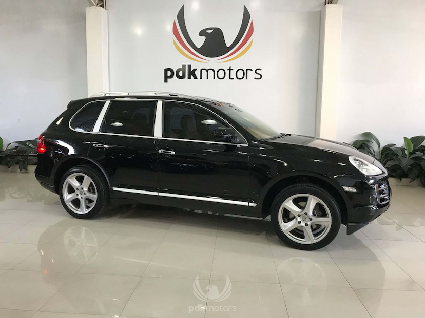 Foto do veículo PORSCHE  CAYENNE PREMIUM V6 2009 23.725 KM 109.000,00