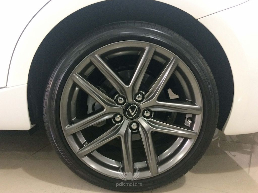Foto do veículo LEXUS  IS 250 F-SPORT 2014 23.500 KM 119.000,00