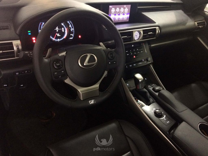 Foto do veículo LEXUS  IS 250 F-SPORT 2014 23.500 KM 119.000,00