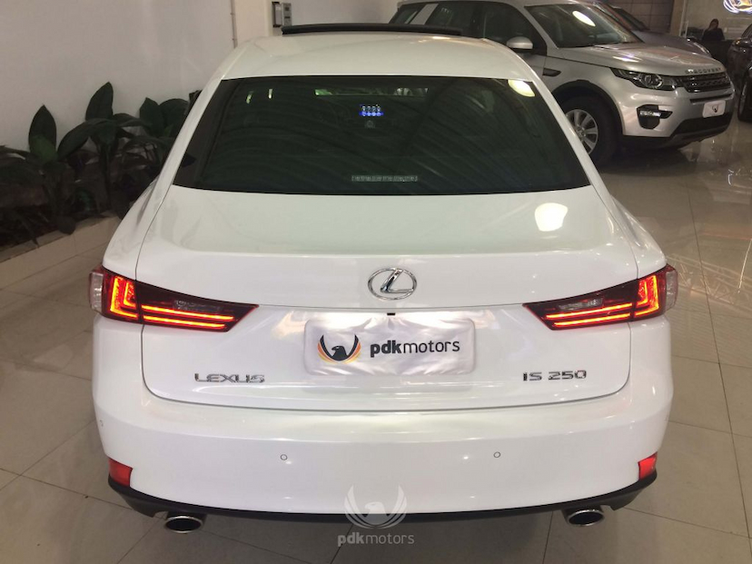 Foto do veículo LEXUS  IS 250 F-SPORT 2014 23.500 KM 119.000,00