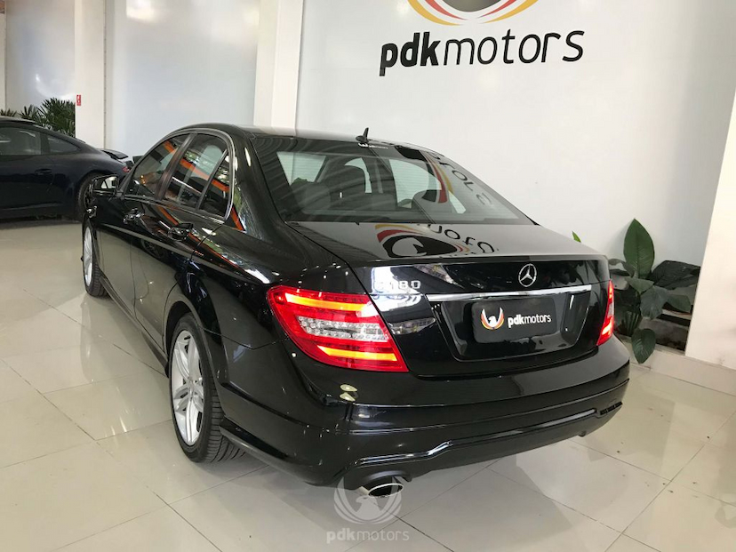 Foto do veículo MERCEDES-BENZ  C180 CGI 2014 23.771 KM 105.000,00
