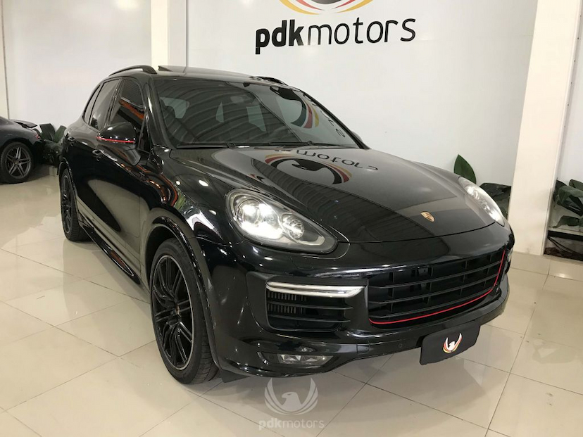 Foto do veículo PORSCHE  CAYENNE GTS 2016 43.540 KM 339.000,00
