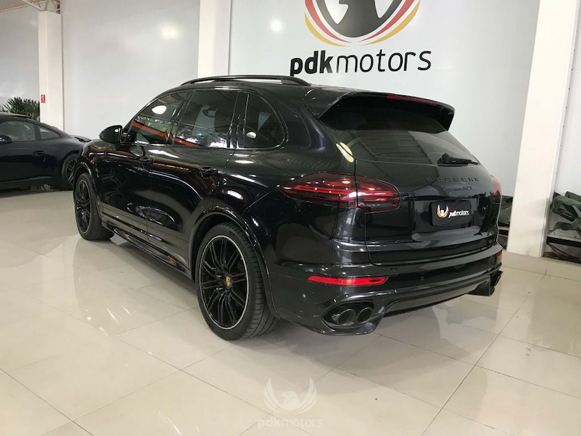 Foto do veículo PORSCHE  CAYENNE GTS 2016 43.540 KM 339.000,00