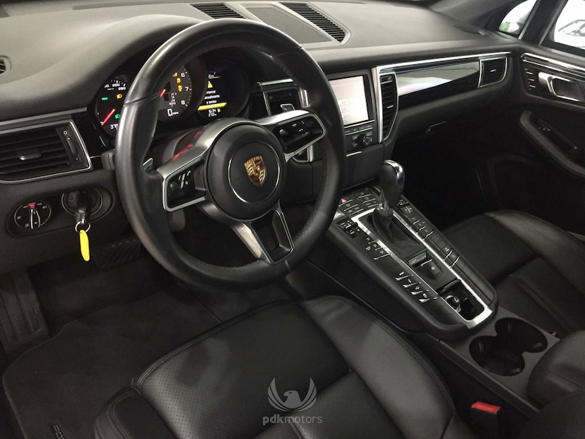 Foto do veículo PORSCHE  MACAN S 2015 39.150 KM 329.000,00
