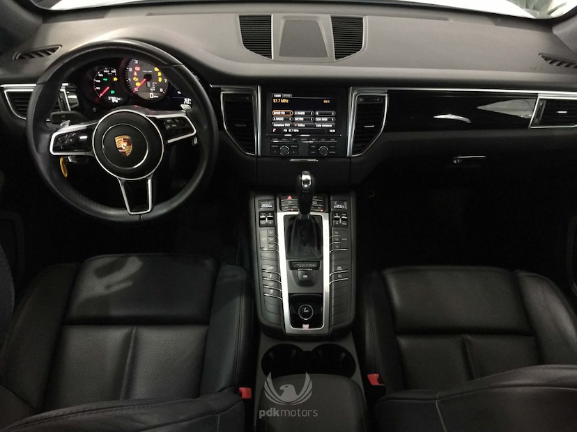 Foto do veículo PORSCHE  MACAN S 2015 39.150 KM 329.000,00