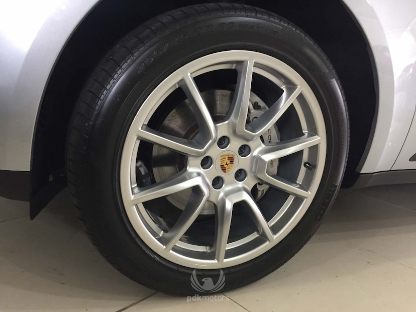 Foto do veículo PORSCHE  MACAN S 2015 39.150 KM 329.000,00