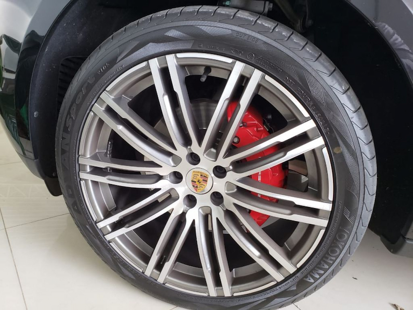 Foto do veículo PORSCHE  MACAN S 2015 29.250 KM 305.000,00