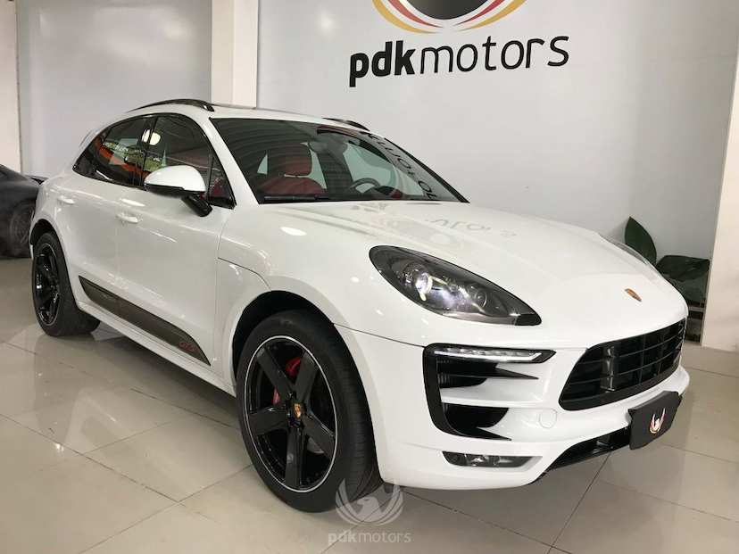 Foto do veículo PORSCHE  MACAN GTS 2017 5.080 KM 439.000,00