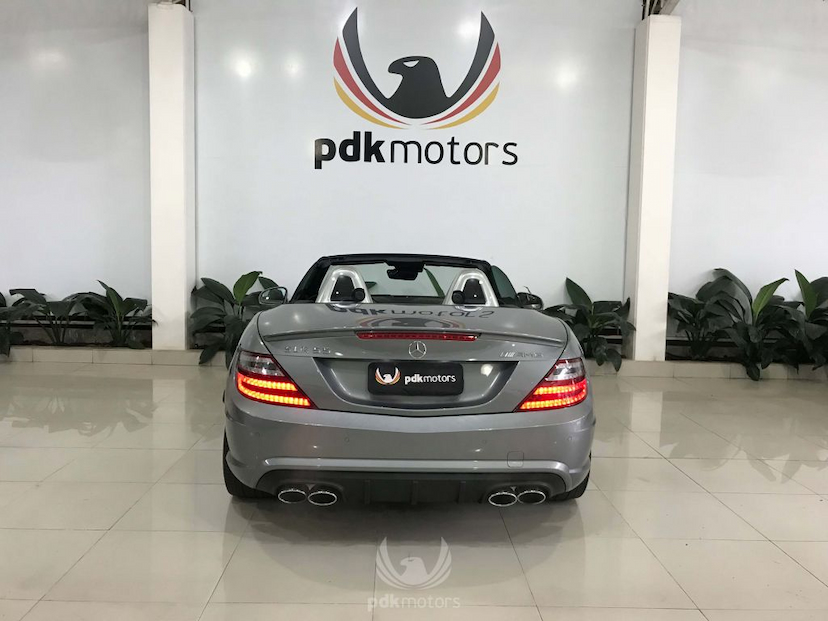Foto do veículo MERCEDES-BENZ  SLK 55 AMG 2010 40.425 KM 179.000,00