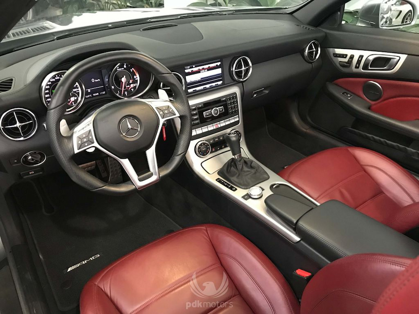 Foto do veículo MERCEDES-BENZ  SLK 55 AMG 2010 40.425 KM 179.000,00
