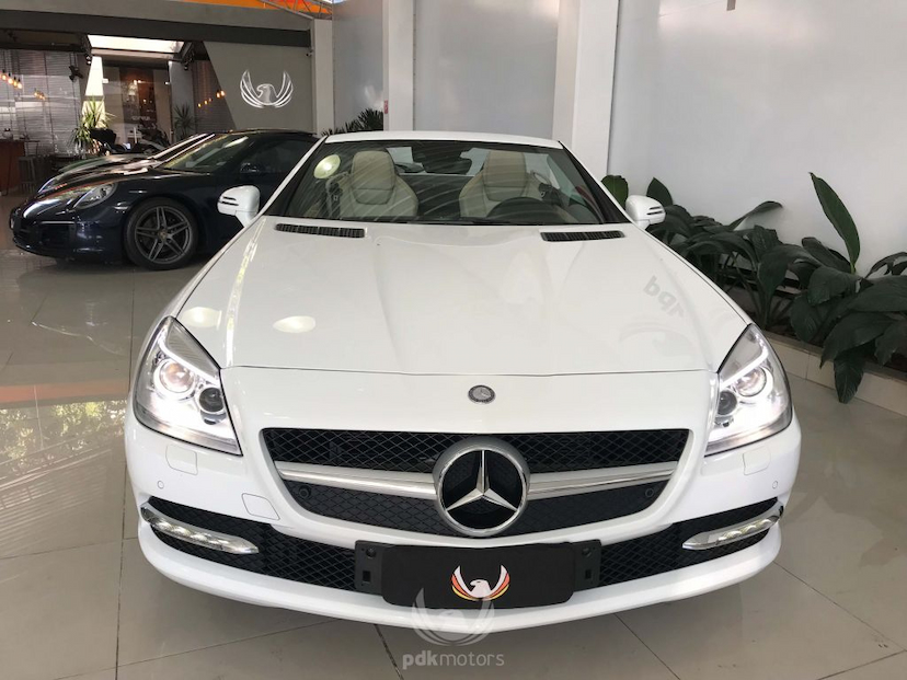Foto do veículo MERCEDES-BENZ  SLK 250 2015 14.856 KM 159.900,00