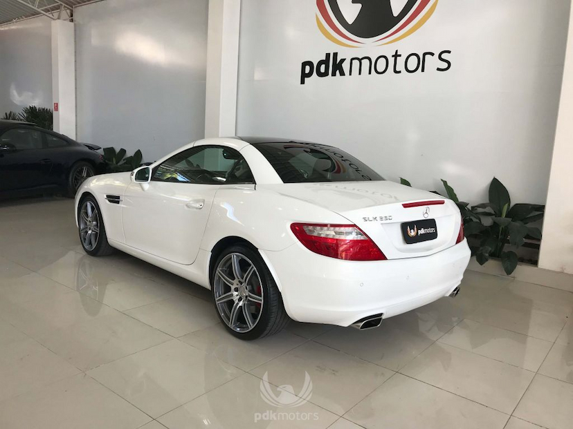 Foto do veículo MERCEDES-BENZ  SLK 250 2015 14.856 KM 159.900,00