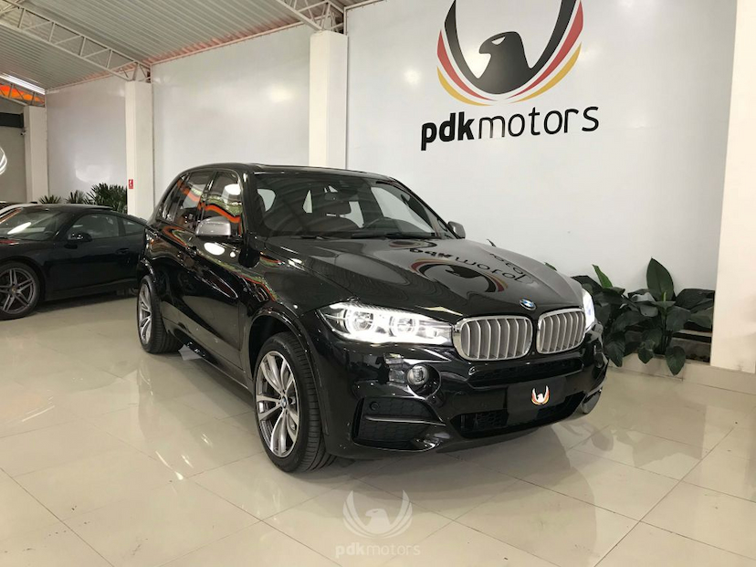 Foto do veículo BMW  X5 M50D 5L 2015 15.000 KM 339.000,00