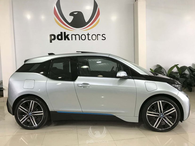 Foto do veículo BMW  I3 FULL REX 2015 13.080 KM 169.000,00