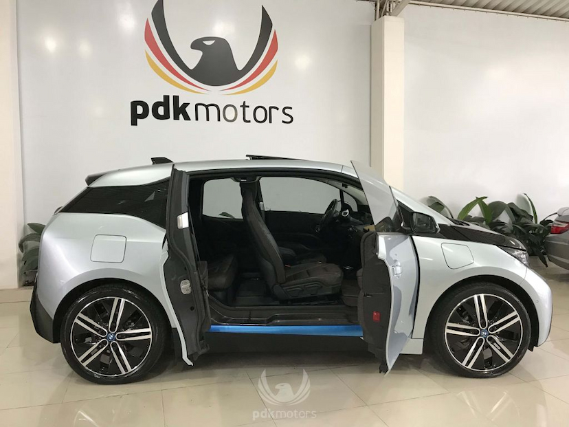 Foto do veículo BMW  I3 FULL REX 2015 13.080 KM 169.000,00