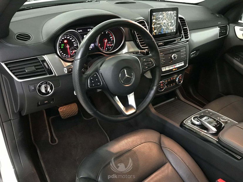 Foto do veículo MERCEDES-BENZ  GLE 400 COUPé 2017 12.180 KM 359.000,00