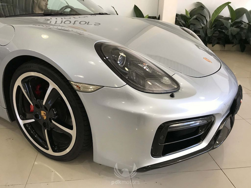 Foto do veículo PORSCHE  CAYMAN GTS 2015 18.044 KM 379.000,00