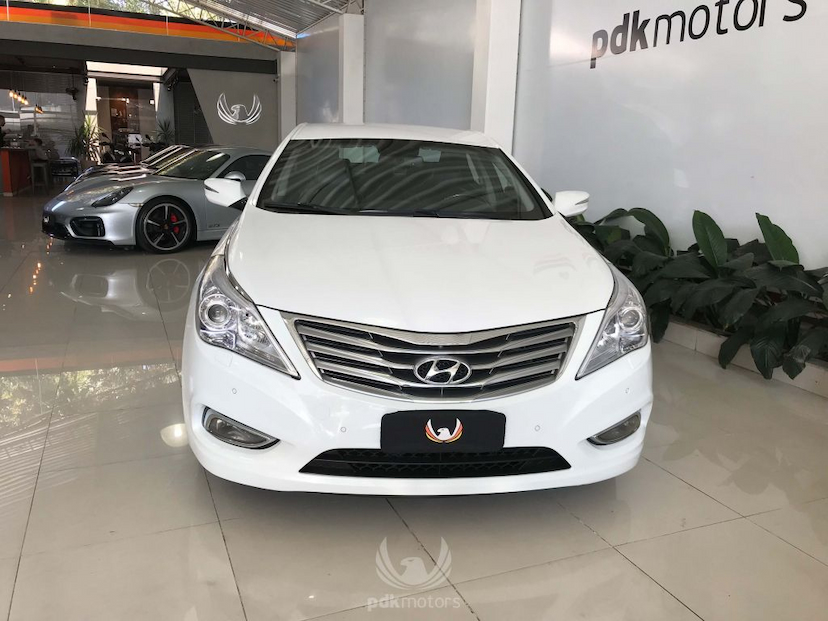 Foto do veículo HYUNDAI  AZERA 2015 60.086 KM 99.000,00