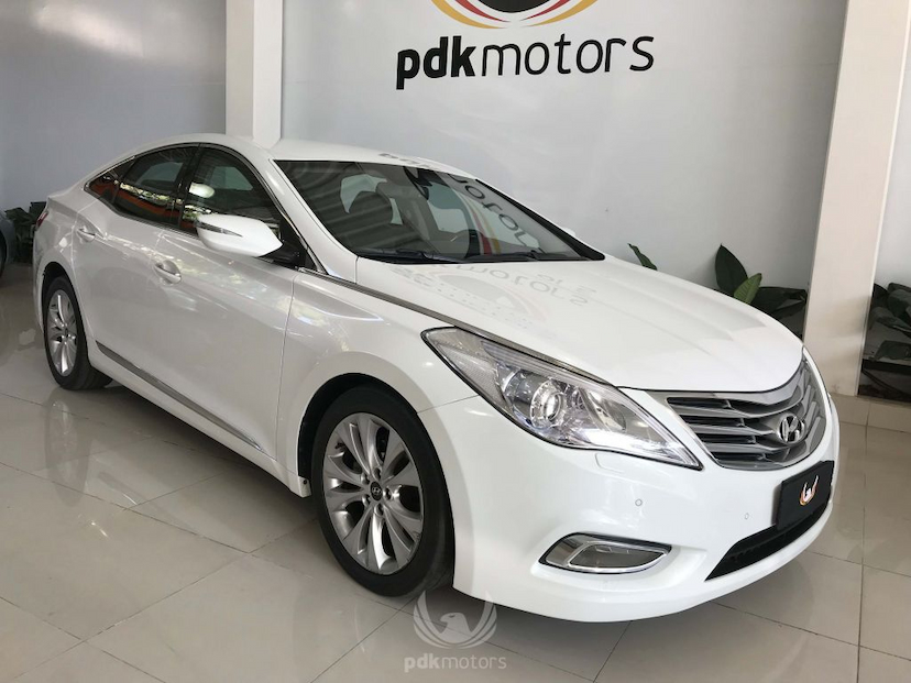 Foto do veículo HYUNDAI  AZERA 2015 60.086 KM 99.000,00
