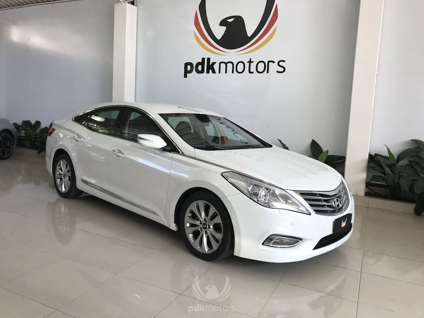 Foto do veículo HYUNDAI  AZERA 2015 60.086 KM 99.000,00