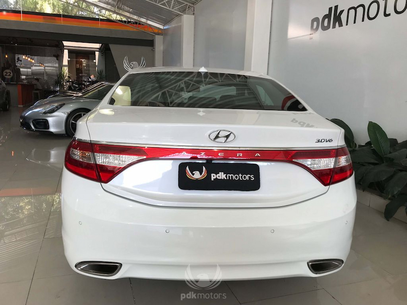 Foto do veículo HYUNDAI  AZERA 2015 60.086 KM 99.000,00