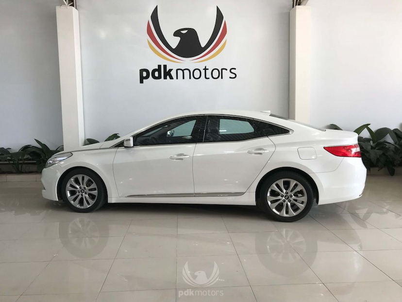 Foto do veículo HYUNDAI  AZERA 2015 60.086 KM 99.000,00