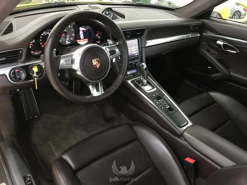Foto do veículo PORSCHE  911 CARRERA S 2012 27.122 KM 399.000,00