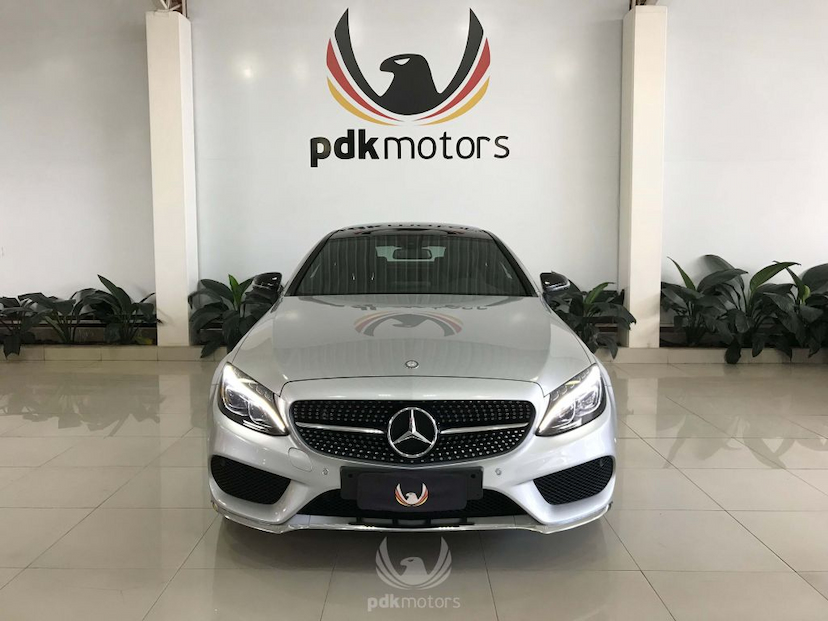Foto do veículo MERCEDES-BENZ  C250 SPORT COUPé 2017 8.360 KM 199.900,00
