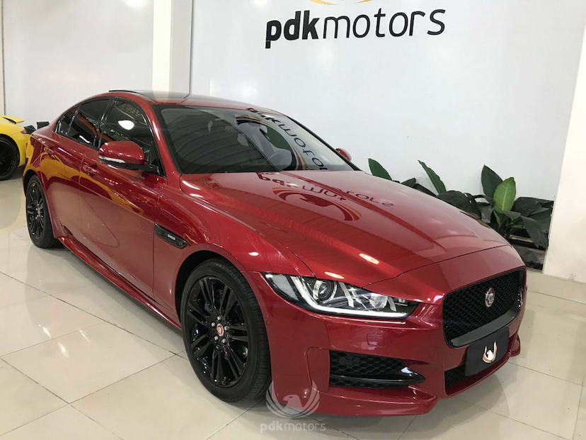 Foto do veículo JAGUAR  XE R-SPORT 2016 27.750 KM 159.000,00