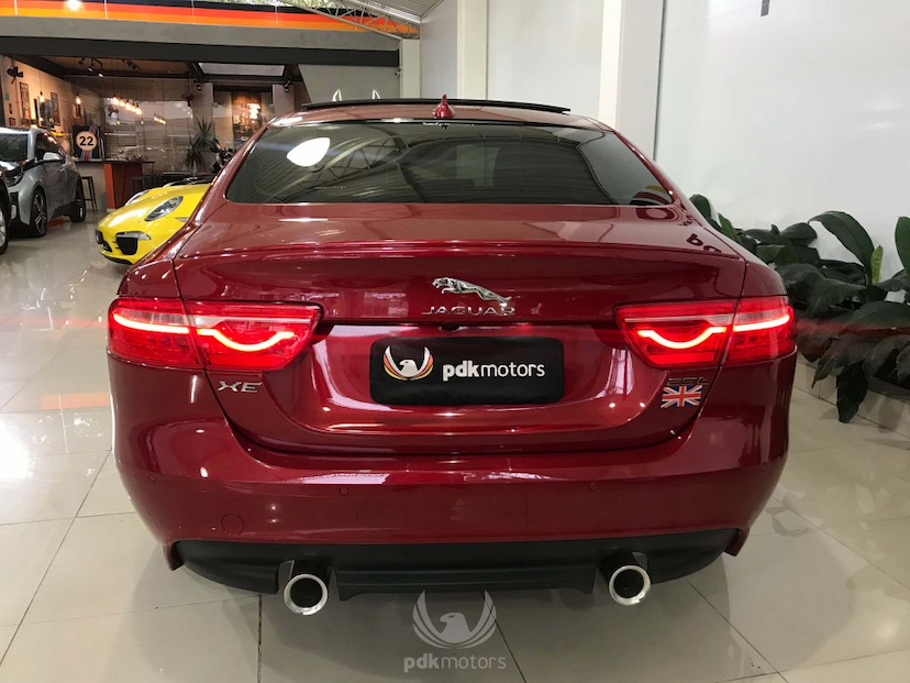 Foto do veículo JAGUAR  XE R-SPORT 2016 27.750 KM 159.000,00