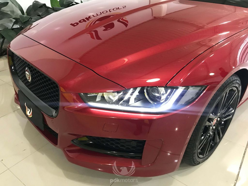 Foto do veículo JAGUAR  XE R-SPORT 2016 27.750 KM 159.000,00