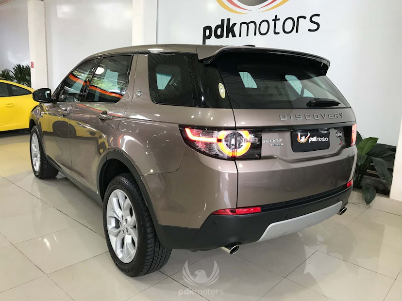Foto do veículo LAND ROVER  DISCOVERY SPORT HSE 7L 2015 28.000 KM 208.900,00