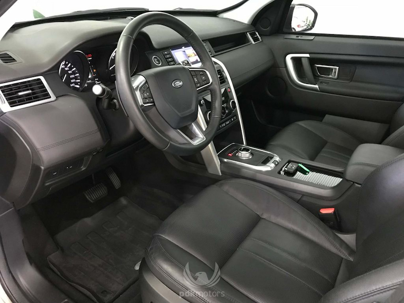 Foto do veículo LAND ROVER  DISCOVERY SPORT HSE 7L 2015 28.000 KM 208.900,00